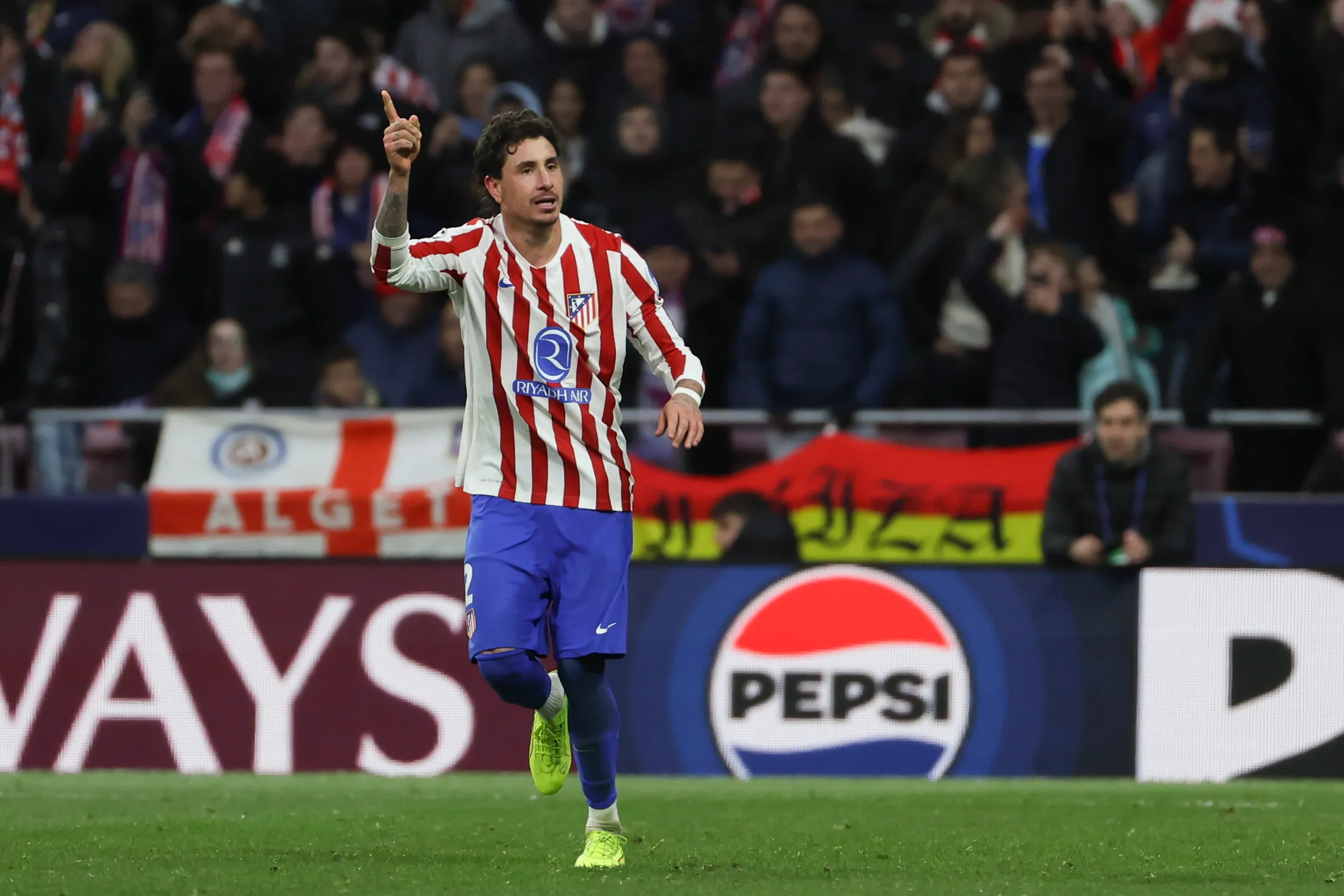Benfica faz força por Giménez